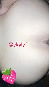 自家媳妇屁股，大到屏幕放不下