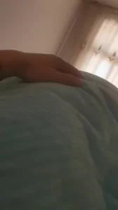 中午内射女友，高潮后双腿紧夹浑身颤抖。直接跑了